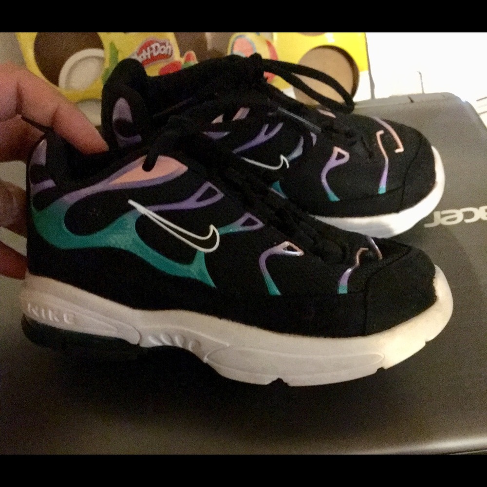 Black Nike 9c air max plus toddler sneaker